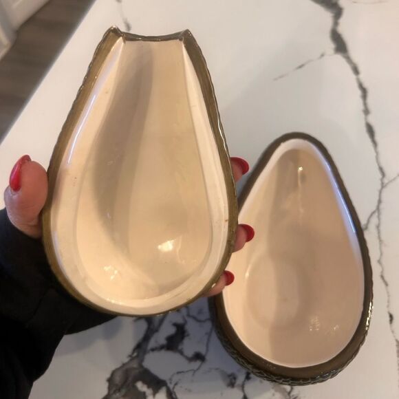 Avocado Shaped Ceramic Green Guacamole Serving Dish - Picture 3 of 4